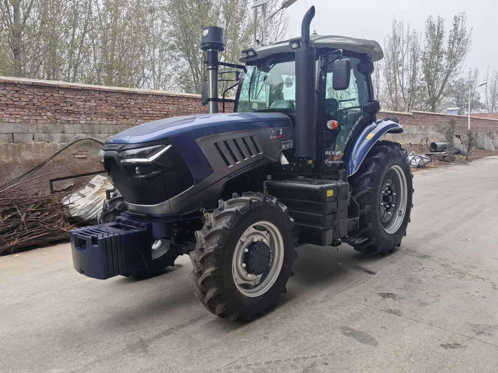 Запасные части для колесных тракторов 150HP
