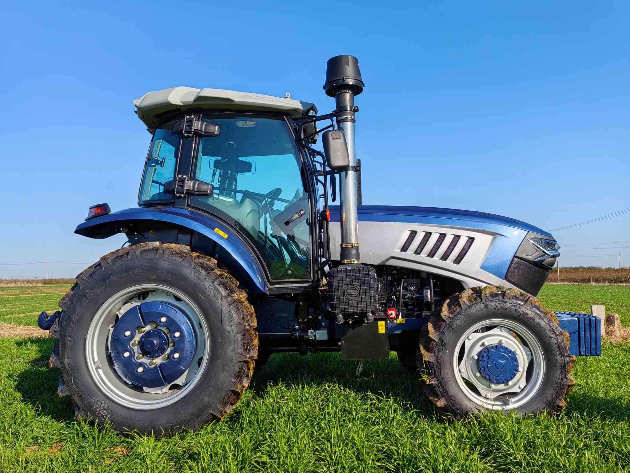 Запасные части для колесных тракторов 150HP